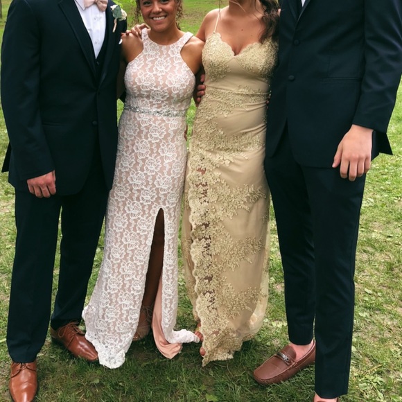 PROM DRESS - Picture 2 of 8